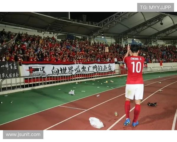 宁波主场观众投杂物被罚三万元